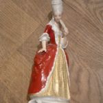 320 4072 Figurin